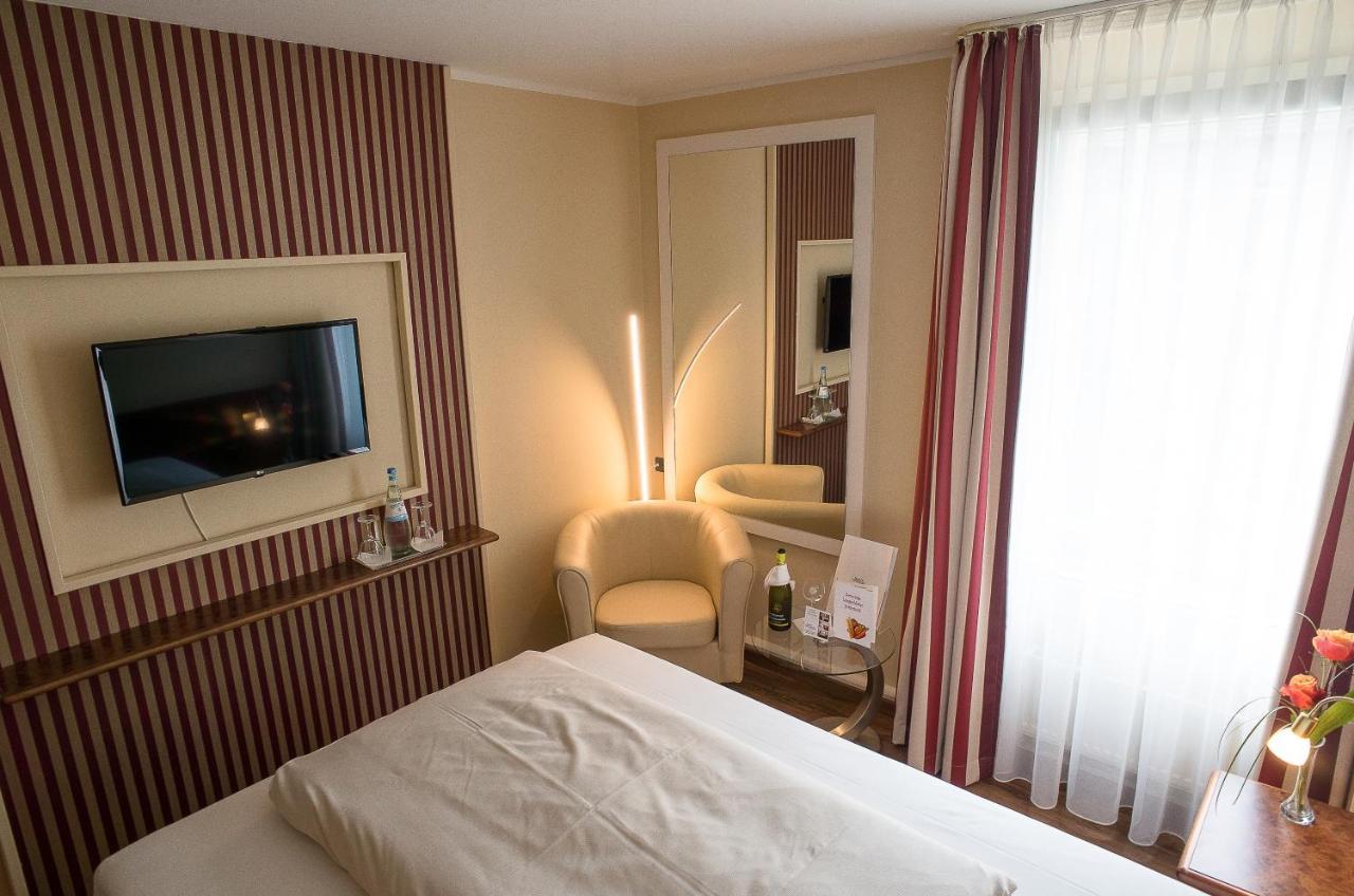 Hotel Primula Troisdorf Exteriör bild